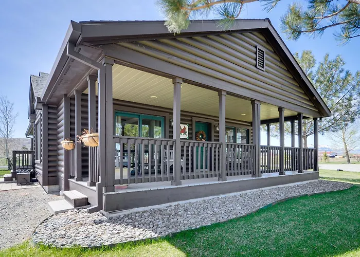 Holiday home Serene Yellowstone Country Retreat W/ Deck & Views